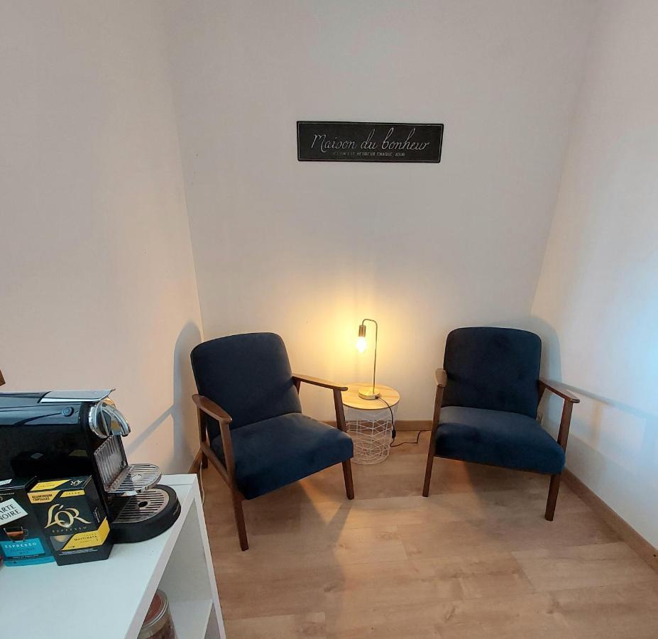 Emilie Une Nuit - 3 Chambres Au 2E Etage - Maison Avec Chats Vandieres  ภายนอก รูปภาพ