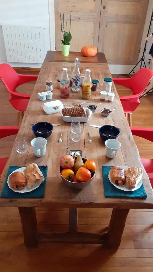 Emilie Une Nuit - 3 Chambres Au 2E Etage - Maison Avec Chats Vandieres  ภายนอก รูปภาพ